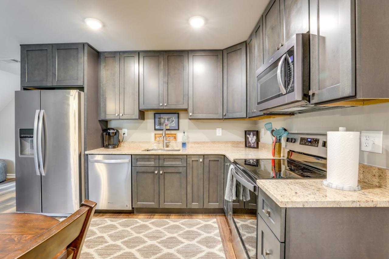 Cozy Covington Studio Rental Near Historic Square! Exterior photo