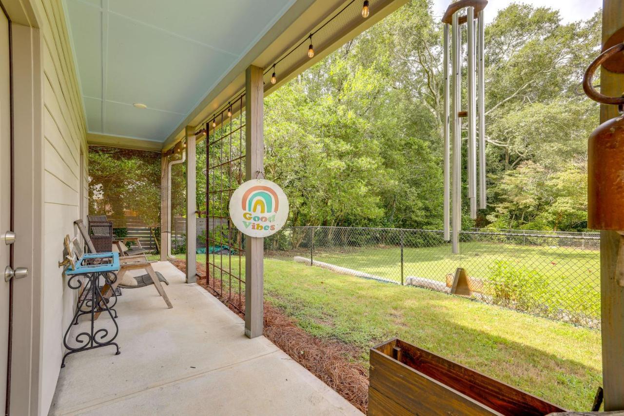 Cozy Covington Studio Rental Near Historic Square! Exterior photo